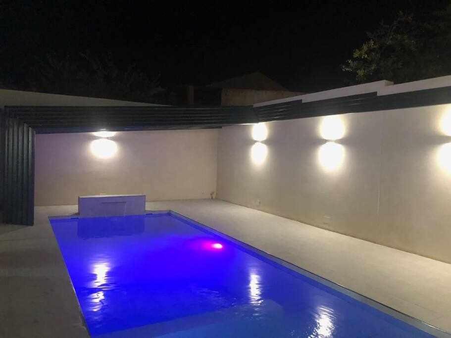 Alojamiento El Pez Casa Con Piscina Climatizada Villafranca de los Caballeros Dış mekan fotoğraf