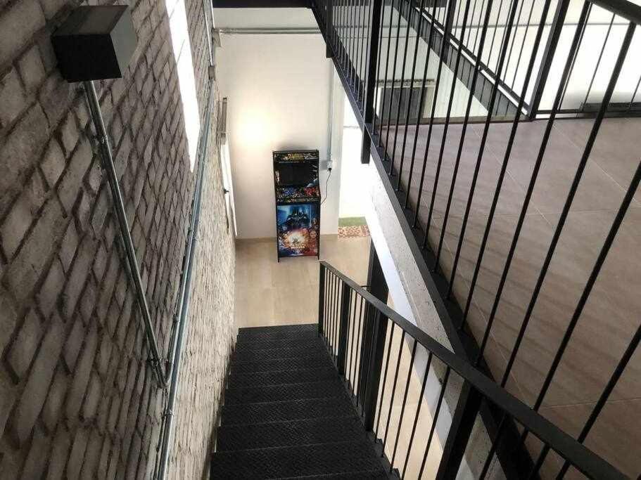Alojamiento El Pez Casa Con Piscina Climatizada Villafranca de los Caballeros Dış mekan fotoğraf