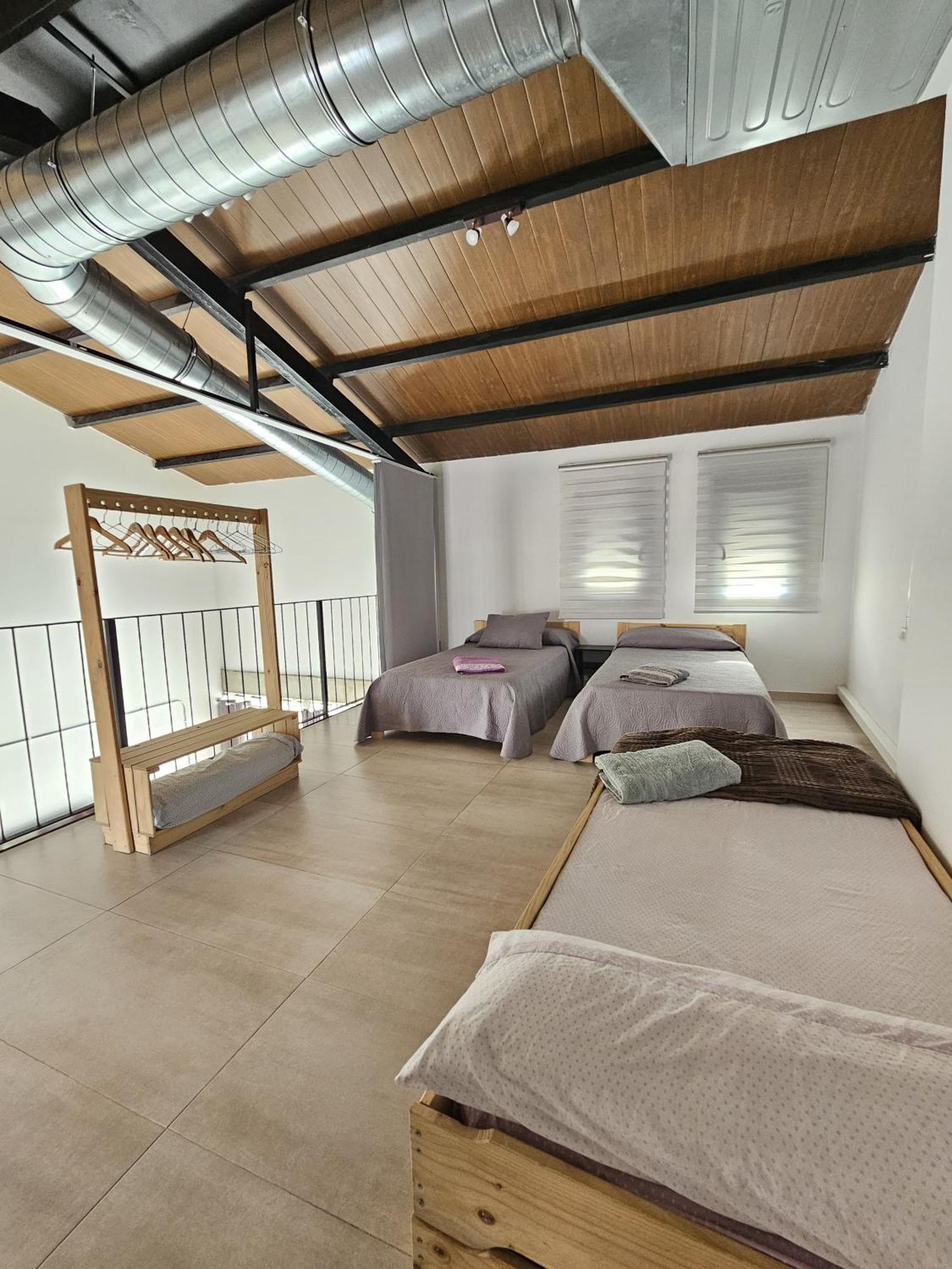 Alojamiento El Pez Casa Con Piscina Climatizada Villafranca de los Caballeros Dış mekan fotoğraf